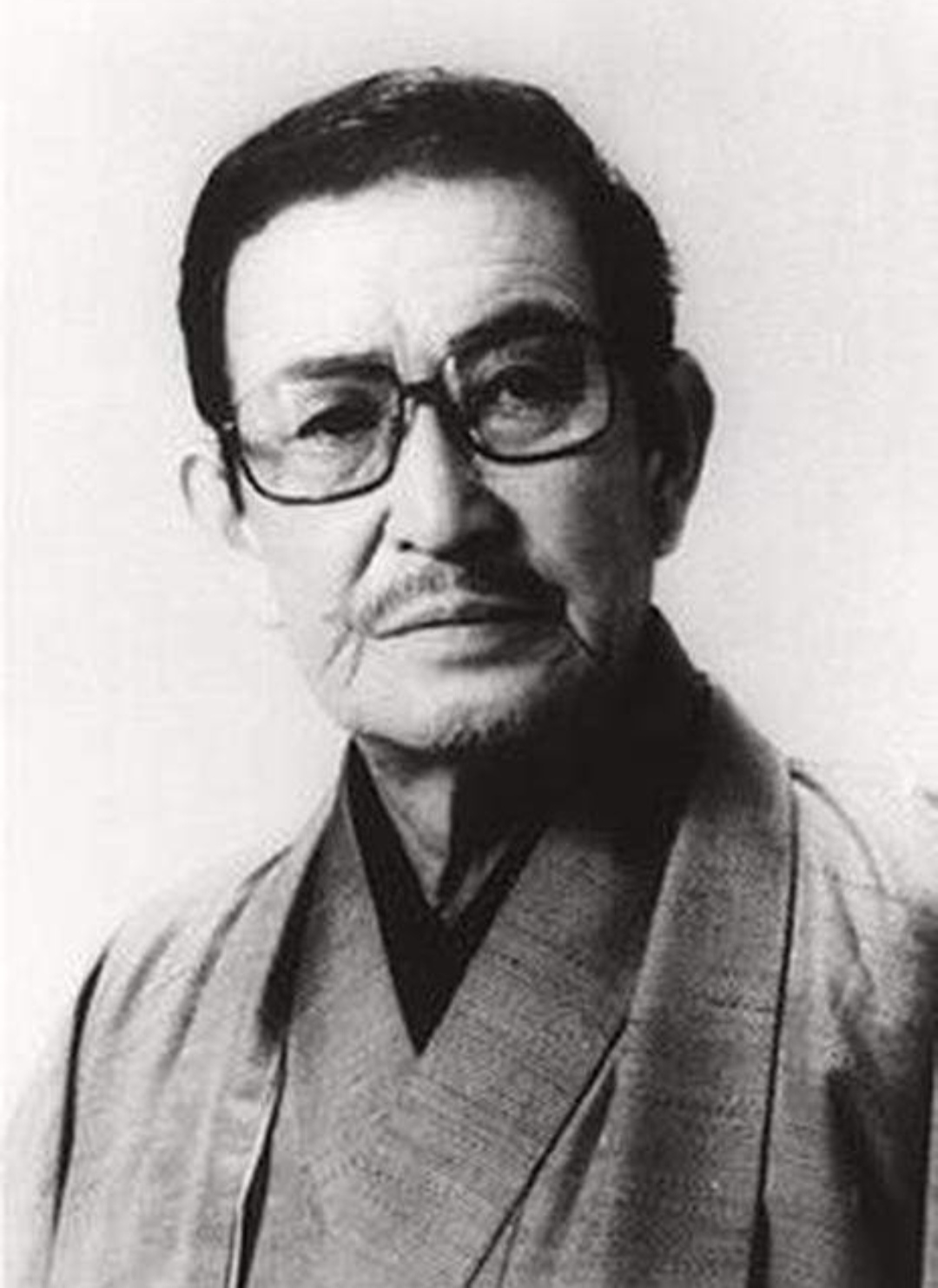 芦田伸介的图片