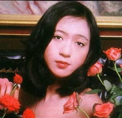 小川亚佐美的图片