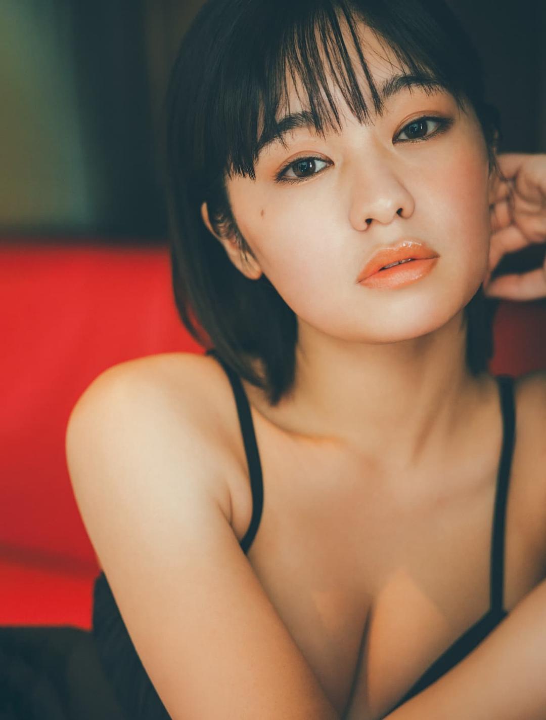 吉柳咲良的图片