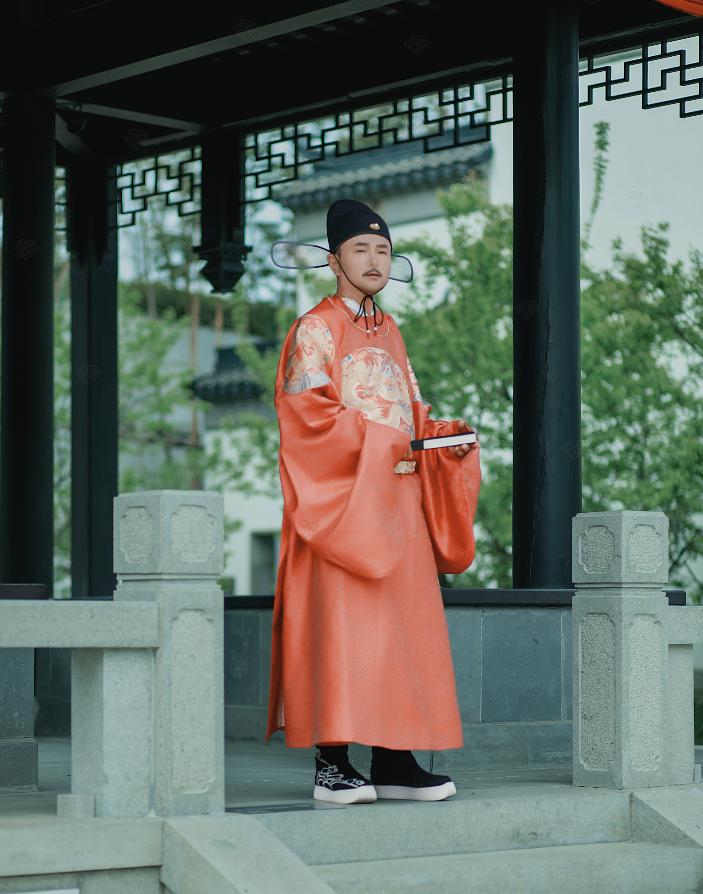 陈在照的图片