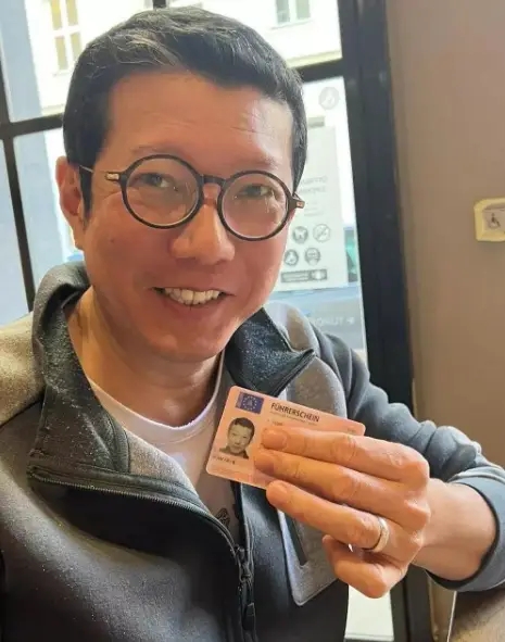 杨英伟的图片