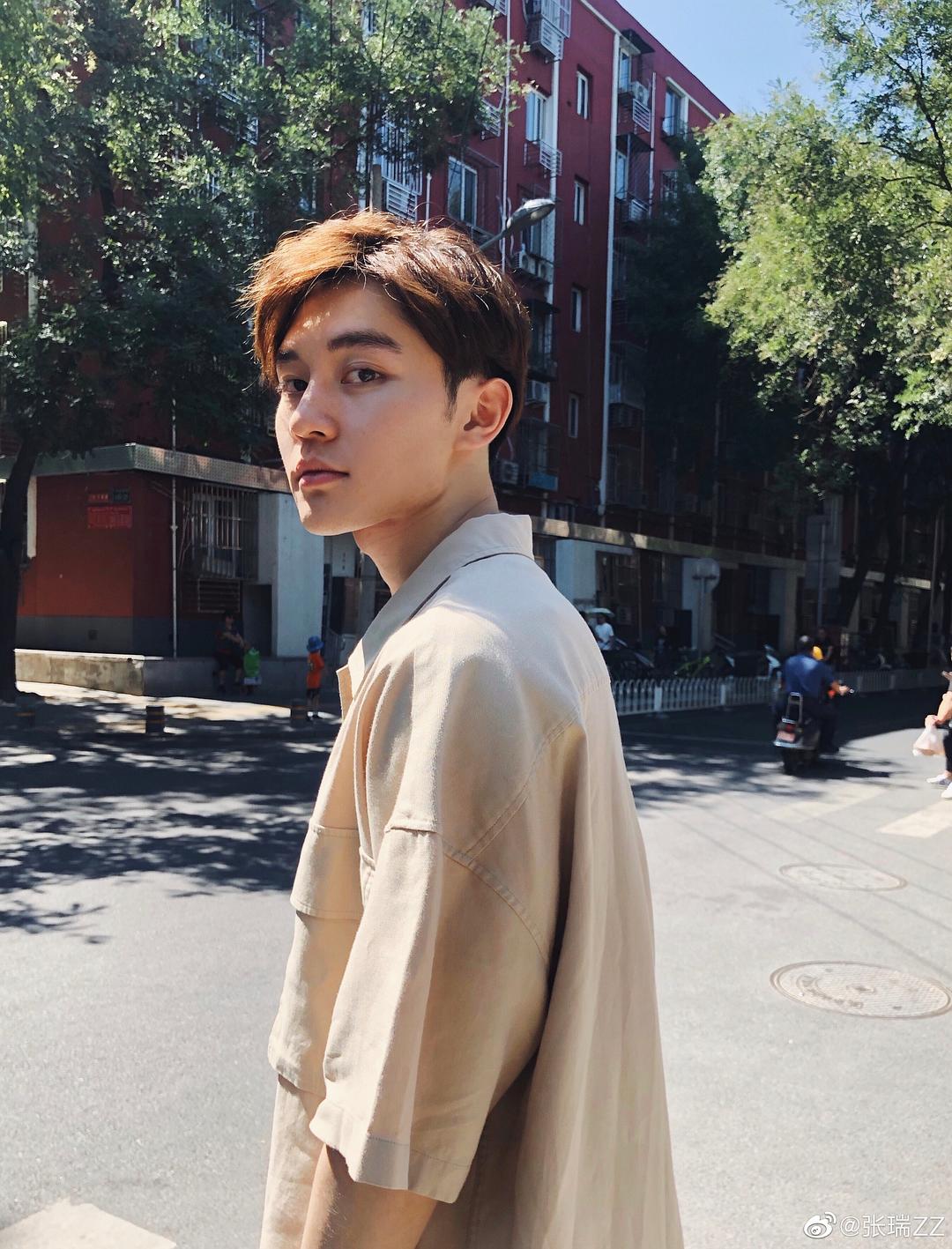 张瑞的图片