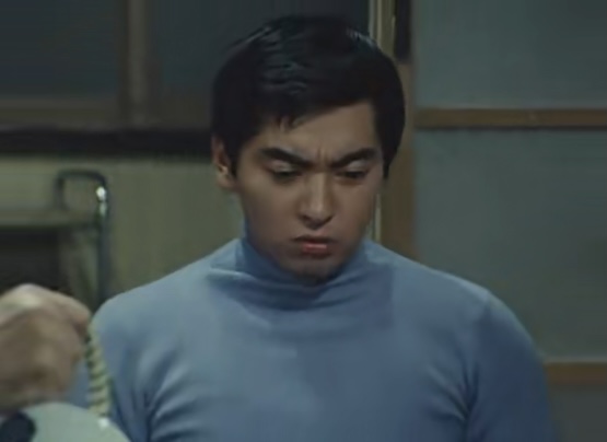 青井辉彦的图片