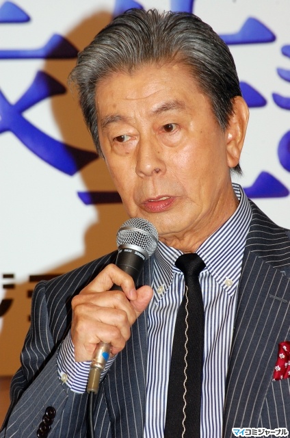 宇津井健的图片